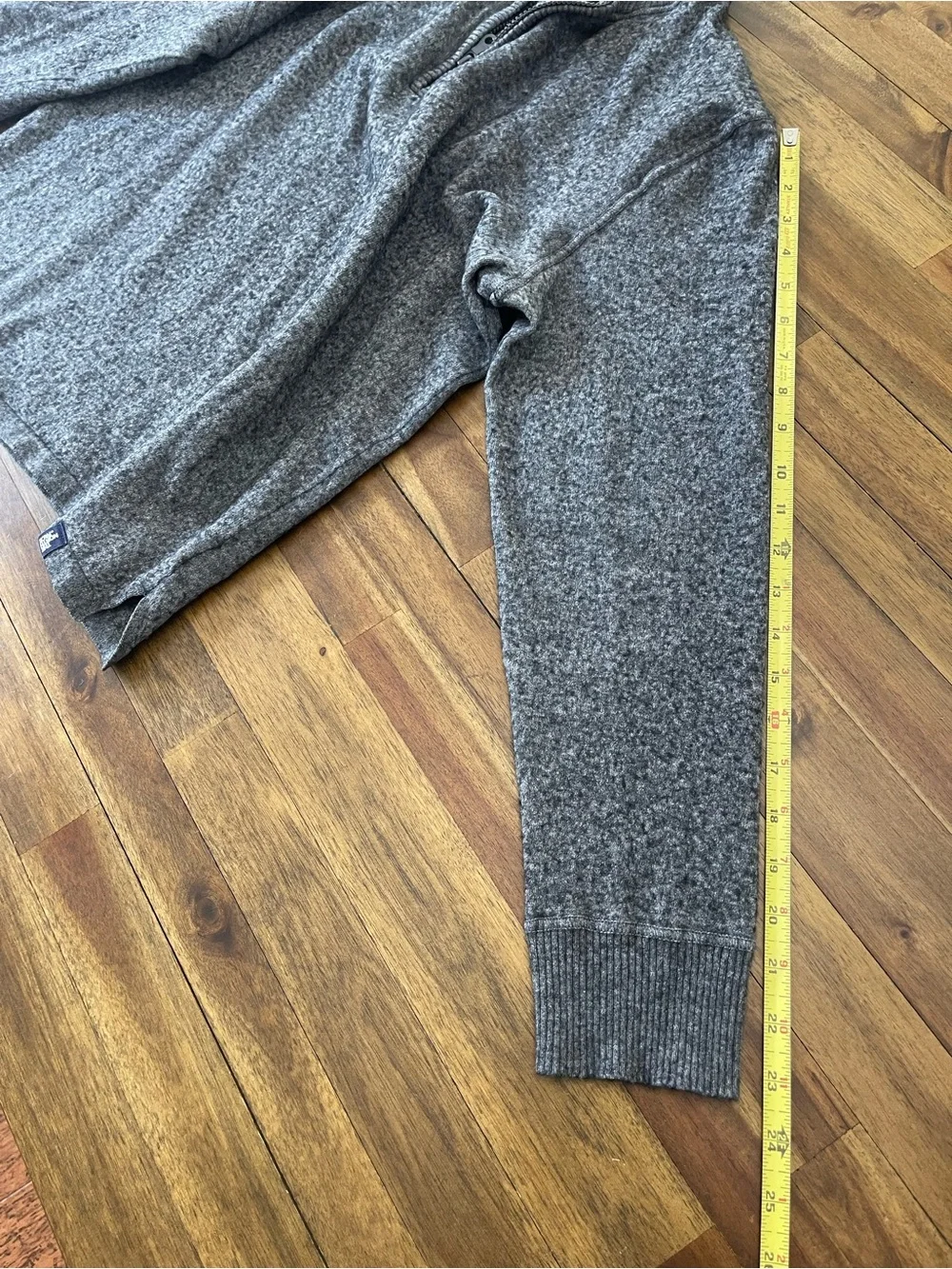 The North Face Men’s Heather Gray Half-Zip Pullover Sweater Size Medium